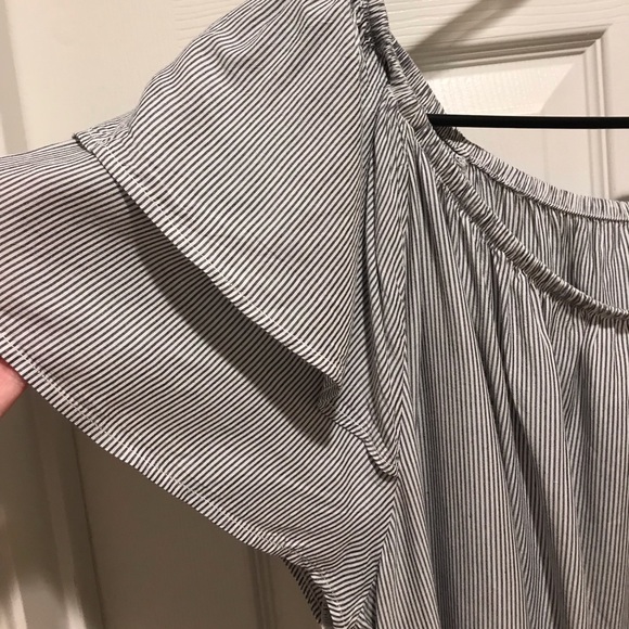 Cute Striped Top - Picture 2 of 5